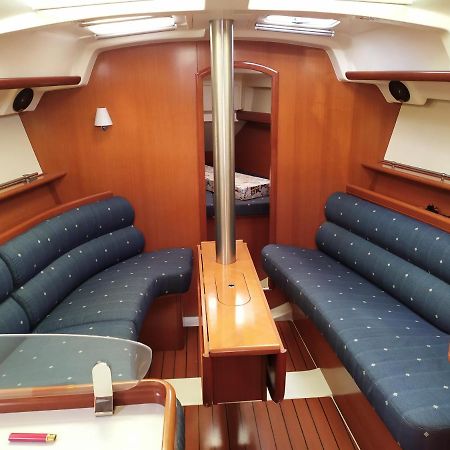 Hotel Cruising Boat For Up To 6 People In Masnou Badalona Zewnętrze zdjęcie